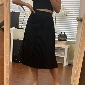LuLaRoe Black Accordion Pleated Midi Skirt